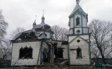 In Ukraine invaders destroy churches