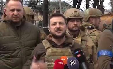 Zelensky visited Bucha and spoke to reporters