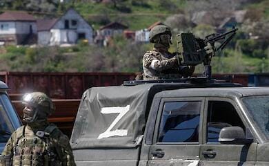 British intelligence told why Russians need Kherson