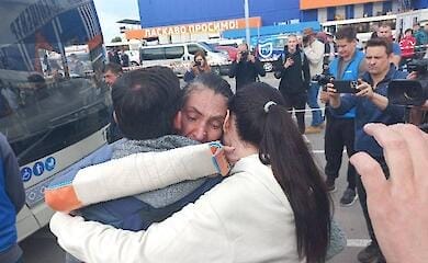Journalists showed photos of evacuees Mariupol residents from Azovstal who arrived in Zaporozhye