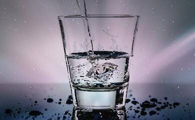There is no water for people, but the flowers are watered: what is life like in Mariupol