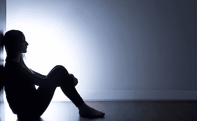 The psychologist told about the causes of prolonged depression