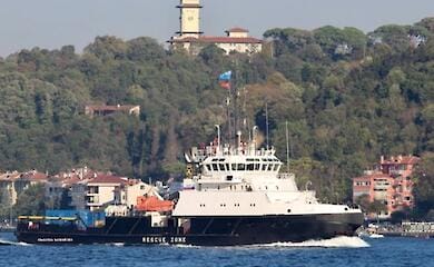 Ukrainian Navy hit a Russian tugboat with a missile