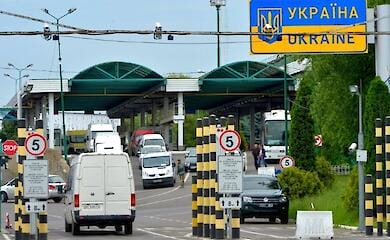 Lukashenko unilaterally allowed Ukrainians from the border areas to pick mushrooms and berries on Belarusian territory