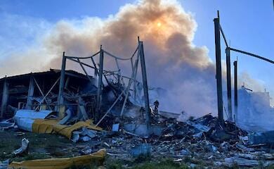 Amstor shopping center completely burned down due to missile attack