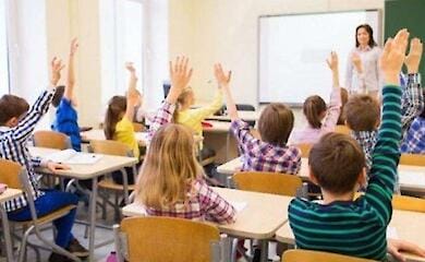 The city council of Mariupol explained how to get a salary for teachers from the occupied Mariupol