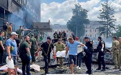 Some victims of the explosion in Vinnytsia are transported by helicopters to Lviv