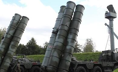 British intelligence reports that Russia is increasingly using air defense missiles to attack