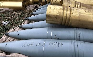 Now everyone can sign a projectile with their own "congratulations" to the orcs.