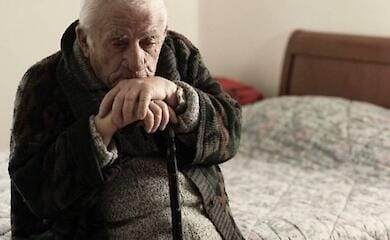 Leaving for permanent residence abroad, the pension can be canceled