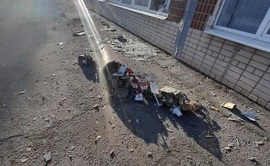 Russia launched missile strikes on Kharkiv and Zaporizhzhia. There are wounded