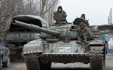 Russian Defense Ministry says it has completely withdrawn troops from Kherson