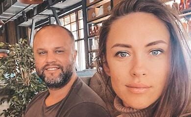 Gubarev, one of the DPR's leaders, reports of his wife's disappearance, while the Russian media report that she has been detained