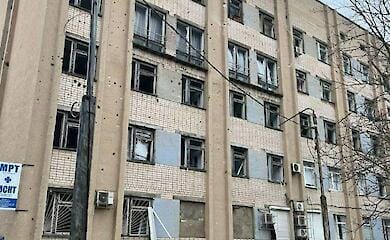 Invaders shell maternity ward in Kherson
