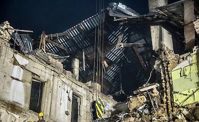 Rescuers pulled a child's body from the rubble at night in Kryvyi Rih