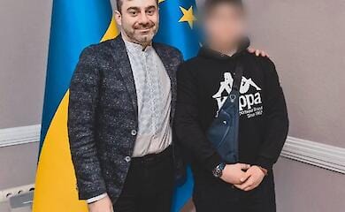 Ukraine returns teenager taken to Russia