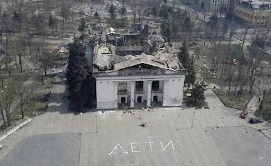 Mariupol demolishes drama theatre bombed by Russians