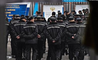 Russia begins using convicts to produce weapons - British intelligence