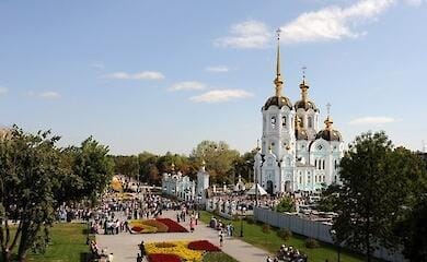 Russians shell Kharkiv with S-300s in the morning