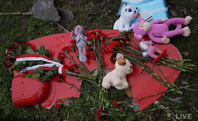 A girl and her mother killed in a helicopter crash are buried in Brovary