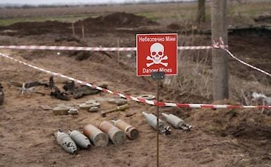A car with an infant in it ran over a mine in Mykolaiv region