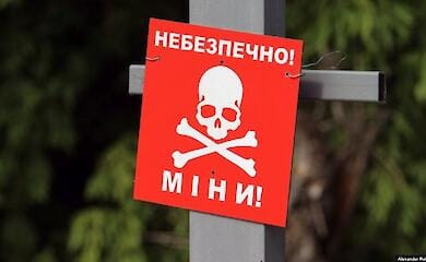 Two men blown up by mines in Kherson region