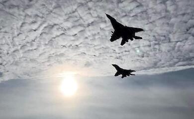 Russian Federation amasses aircraft at Ukraine's borders for offensive - media