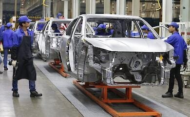 Russia produced a record low number of cars for the year