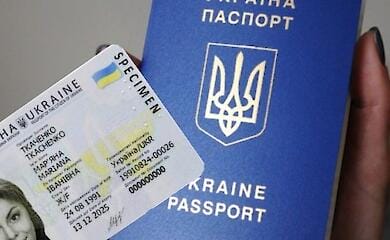 Ukrainians told in which countries passport service is available
