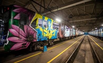 Kiev metro launches patriotic art train