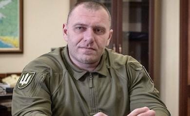 How many cases of smuggling of children are investigated in Ukraine