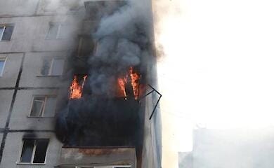 Russian missile hits multi-storey building in Zaporozhye