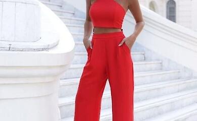 What to wear with wide trousers: fashionable combinations