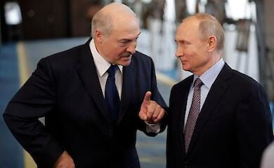 Lukashenko asks Russia to give Belarus security guarantees