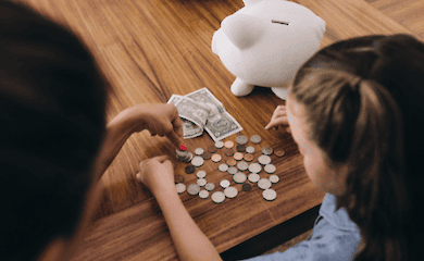 When do I start to teach my child financial literacy?