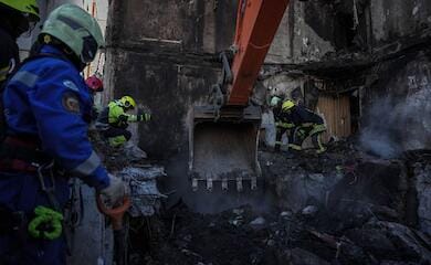 Russian propagandists told of "shelling of Donbass by militants", showing a house destroyed by a Russian missile in Uman