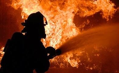 Industrial warehouses caught fire in the suburbs of Moscow