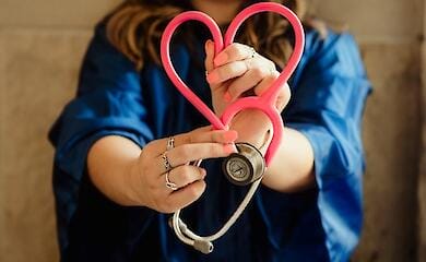 How volunteers, activists, doctors and nurses save the lives of thousands of seriously ill Ukrainians during the war