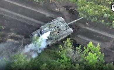 The occupiers again said that they destroyed the AFU Leopard, but there is a nuance