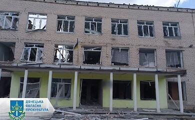 Russians shell school in Donetsk region, dead