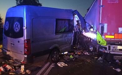 В Польше автобус с украинцами врезался в грузовик