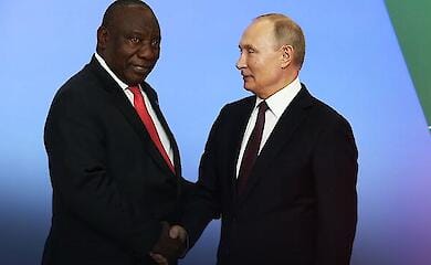 During his visit to Russia, South African president suggests Putin renew grain deal