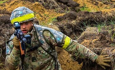 Border guard Javor offers some essential and practical tips for behaviour in combat