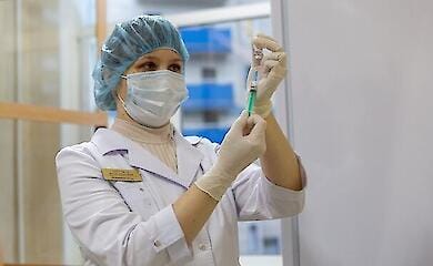 The salaries of Ukrainian doctors are being cut. Why is this happening?