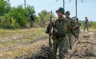 Border guard cadets proved the right to wear green berets (photo report)