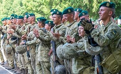 Border guard cadets proved the right to wear green berets (photo report)
