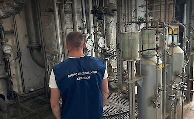 In Zhytomyr region alcohol was siphoned from a distillery by means of a tapping (photo)