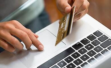 Pseudo-volunteers stole more than 200 million from Ukrainians' cards