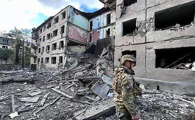 Russian Federation shells Avdeevka en masse