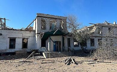 Occupiers launch missile attack on gymnasium in Nikopol